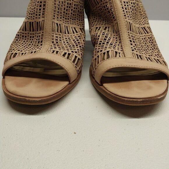 Vince Camuto Keanne Sandal Booties Sz 9M Tan Nubuck Leather Boho Casual Chic - Picture 4 of 15